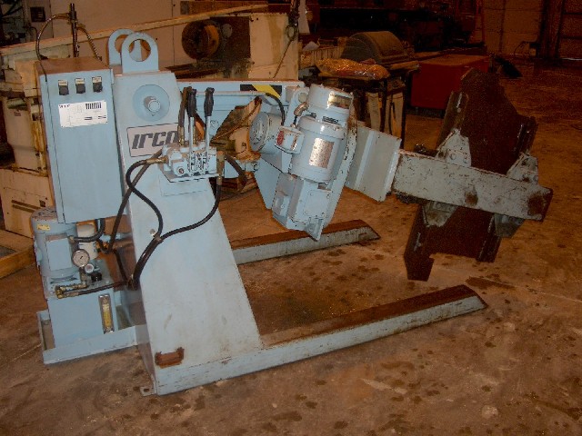 1500 LB. IRCO A-1.5 BEAM TYPE WELDING POSITIONER, POWER ROTATE, TILT AND ELEVATION, 2000