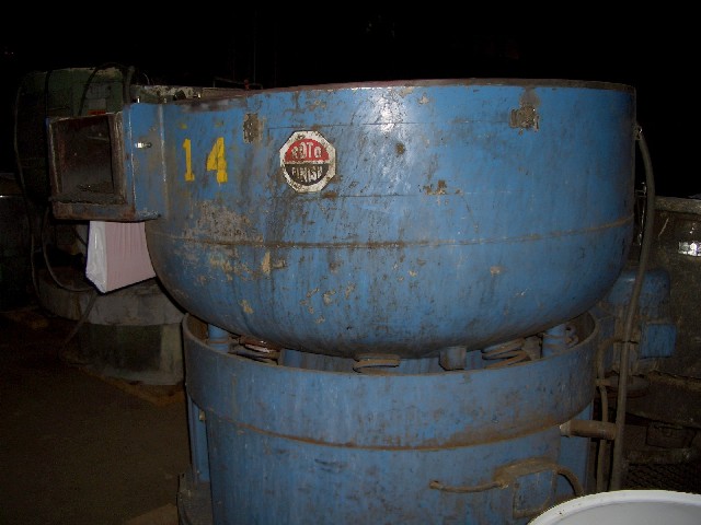 10 CUBIC FOOT ROTO FINISH, MODEL ER10, 1987, 56" BOWL DIA, 22" BOWL  DEPTH, PARTS SEPERATOR