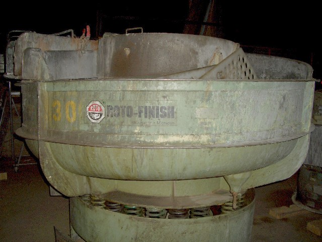 30 CUBIC FOOT ROTO-FINISH MODEL ST-30 VIBRATORY