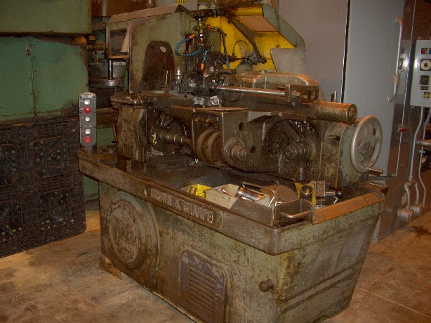 1 5/8" MODEL 2G, BROWN AND SHARPE SCREW MACHINE, LIPE 181 BAR FEED, PARTS BASKET