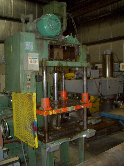 15 TON DENISON 4 POST HYDRAULIC TRIM PRESS, 36" X 26" BED, 25" STROKE, 30" DAYLIGHT