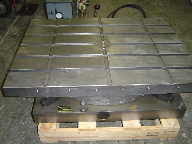 30" X 40" DEVLIEG AIR LIFT ROTARY TABLE, 5 TEE SLOTS, 1 DEGREE INCREMENTS, POWER CLAMP