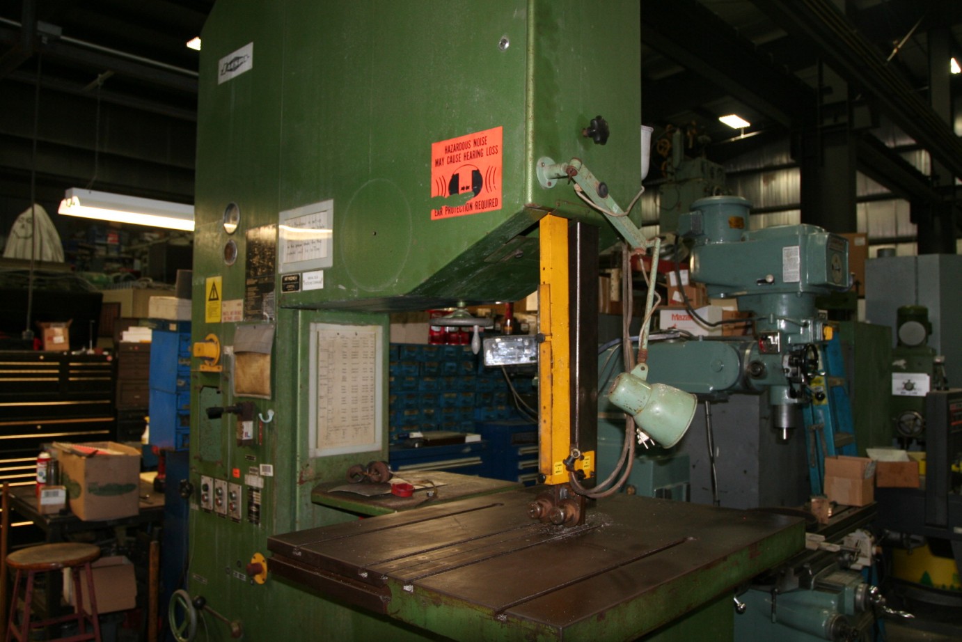 35" x 20" JAESPA ASH 9 VERTICAL BANDSAWING MACHINE, GOV'T SURPLUS