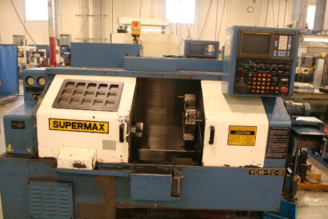 SUPERMAX YCM-TC-2, 18.9" SWING, 21.5"CC, 40 - 3500 RPM, 2.44" SPINDLE BORE. 10/7 HP