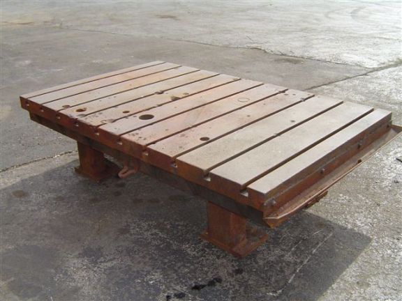 44" X 72" T-SLOTTED TABLE MOUNTED ON LEGS