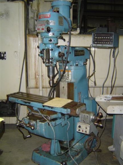 BRIDGEPORT, 9" X 42" TABLE, 2 HP, VARI SPEED, R8,POWER ON X, 2 AXIS D R O