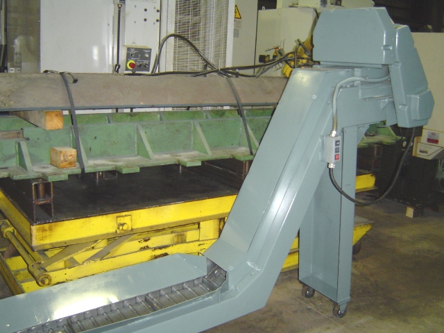 CHIP CONVEYOR FROM SL5, 8 X 70, 12 X 12 SHUTE OPENING, FWD AND REVERSE BUTTON