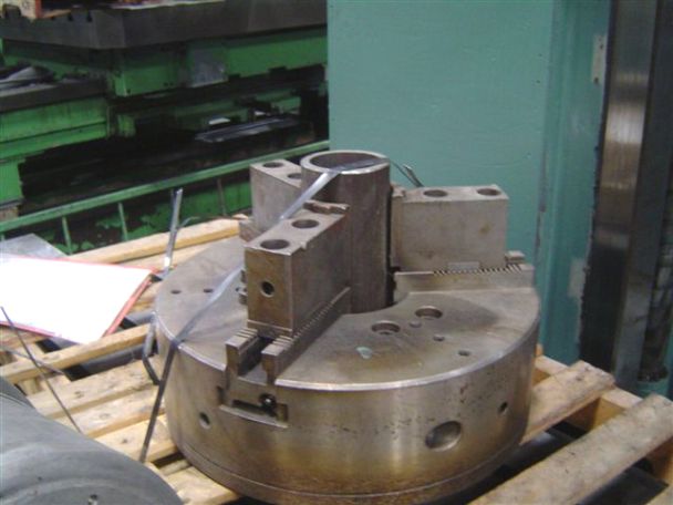 18", Hydraulic Chuck, 3Jaw, A 11 Mount, w/ Actuator and Draw Tube