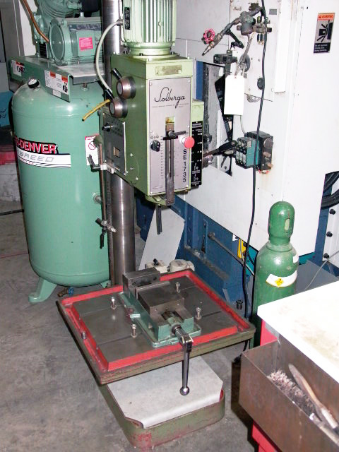 SOLBERGA DRILL PRESS, GEAR HEAD, SE 1735, 12.25 &quot SWING, 6 &quot STROKE, 60 - 1430 RPM, 22 X 26 TABLE