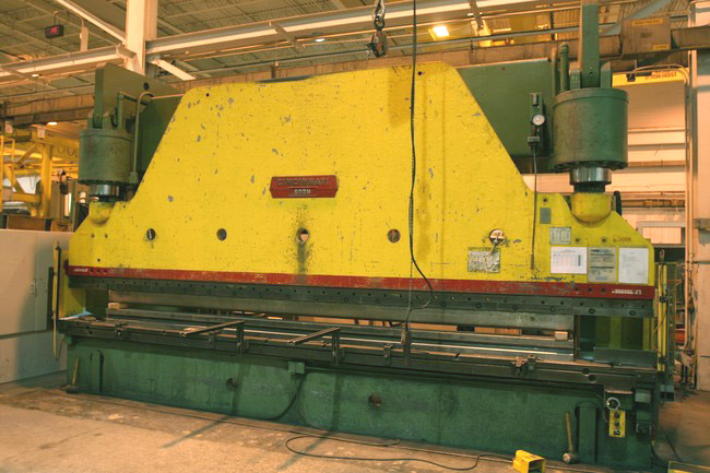 500 TON X 20' CINCINNATI HYD.,16'6" BET., NEW PUMP & REBUILT CYLINDERS in 2010, LIGHT CURTAINS, FINE ADJUSTMENT 1971