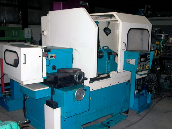 VOUMARD 6A INTERNAL GRINDER, CNC RETROFIT, .989-11.868 CAPACITY, 16" SWING IN GUARD, SWIVEL/CROSS SLIDE WORKHEAD, ACOMEL PC 6000 SPEED CONTROL,TELEMECANIQUE LXTSX7 CONTROL,