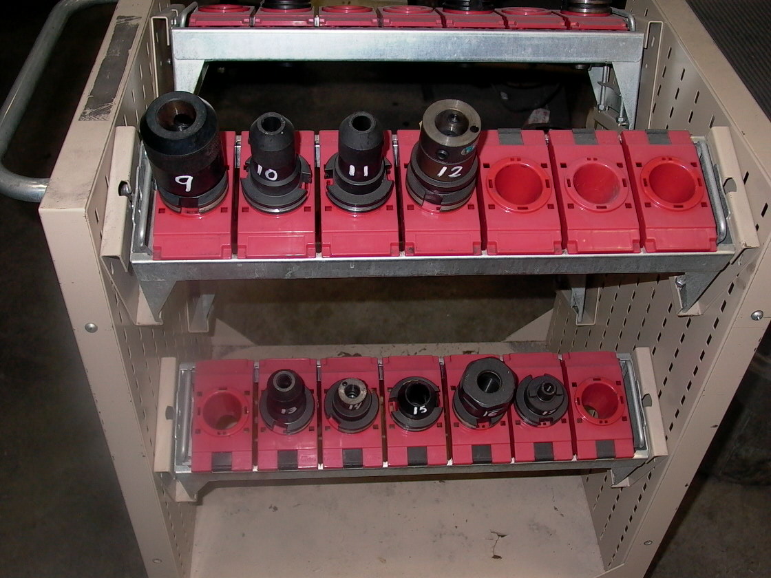 17 CAT 40 TOOL HOLDERS AND TOOLING CART