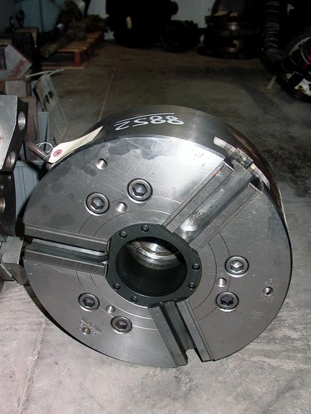 15 INCH KITAGAWA 3-JAW POWER CHUCK, B-215