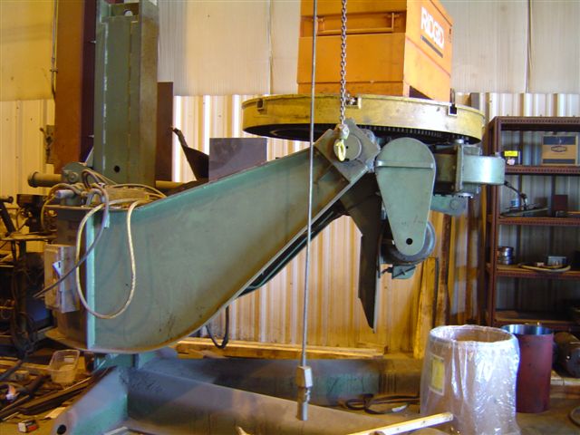 16,700 LB. P & H, 60" DIA.,  POWER ROTATE, POWER TILT, MANUAL ELEVATION 72"-120" ,