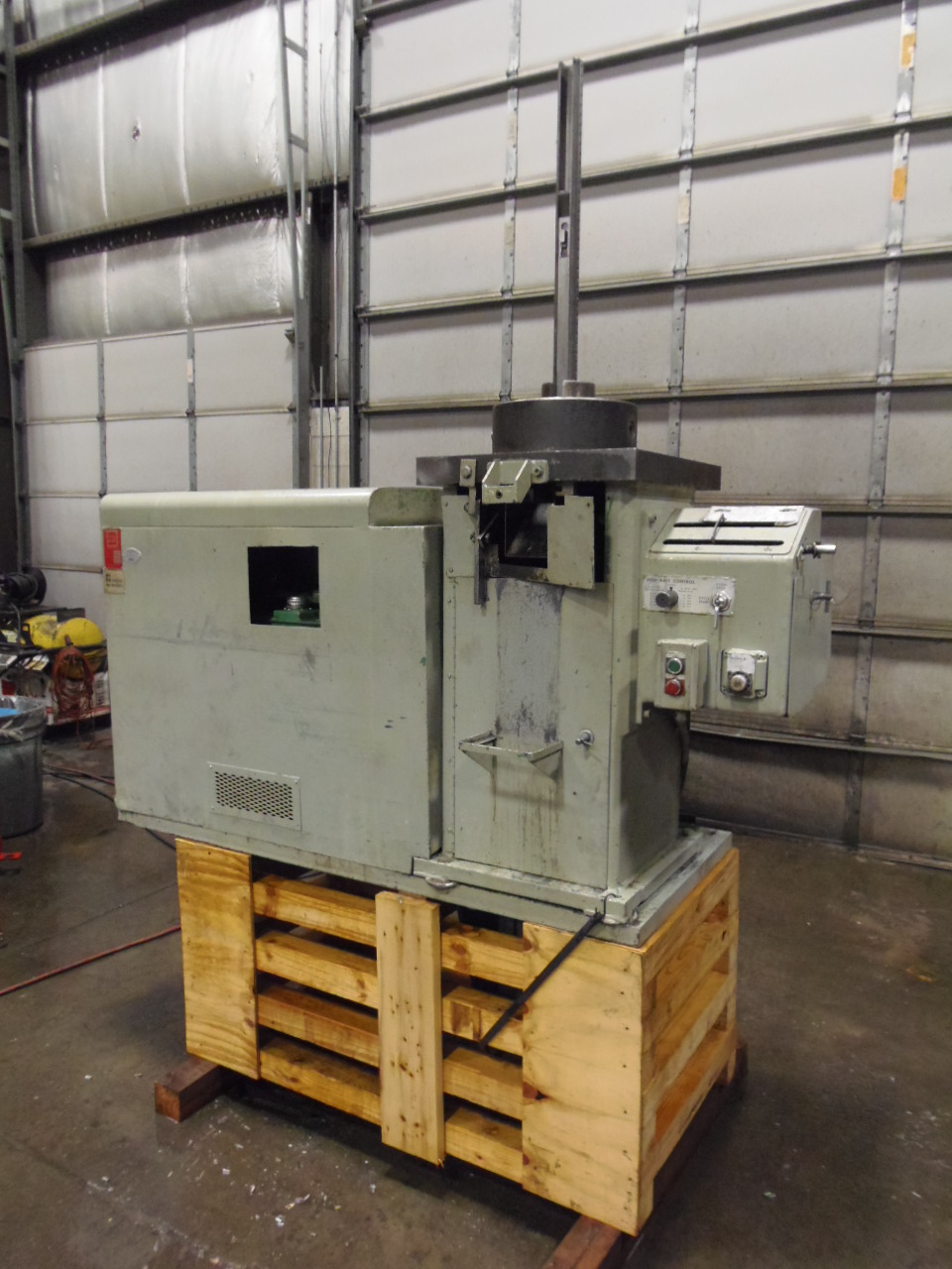 6-HFR MITTS & MERRILL, 30" STROKE, 3.5" WIDTH, HYDRAULIC, LOTS OF TOOLING, 1979