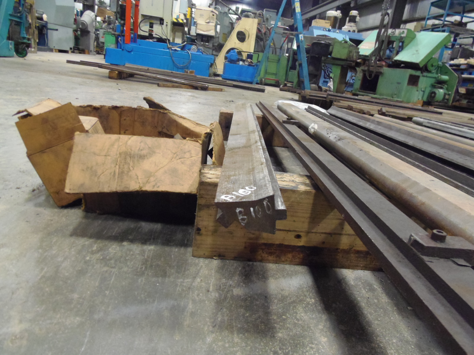 USED PRESS BRAKE DIES, LOT B100-B109