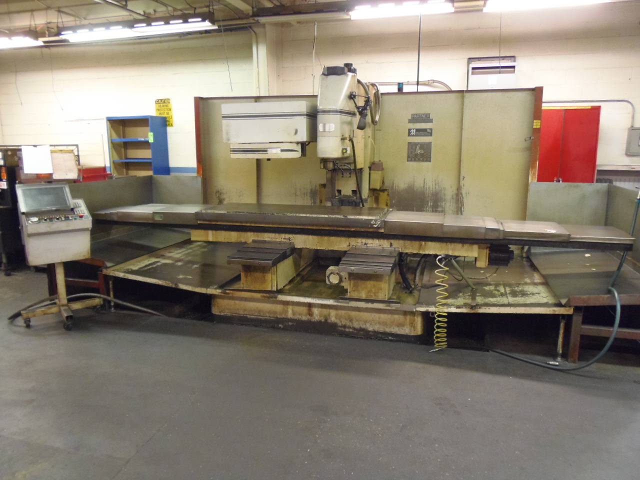 MILLTRONICS VMD30A, 70" X 30" X 24", 24 X 70 TABLE, 20 ATC, 40 TAPER, CENTURION 6 CNC CONTROL, 1996