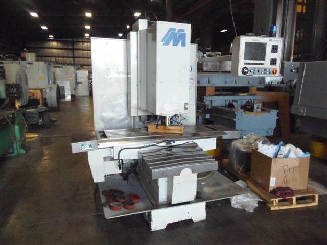 MILLTRONICS RH 20, 3 AXIS CNC BED MILL, CENTURION 7, BOX WAY, 8000 RPM, CAT 40, RIGID TAP, 2004 