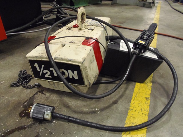 1/2 TON COFFING, ELECTRIC CHAIN HOIST, PENDANT CONTROL, 10' CHAIN