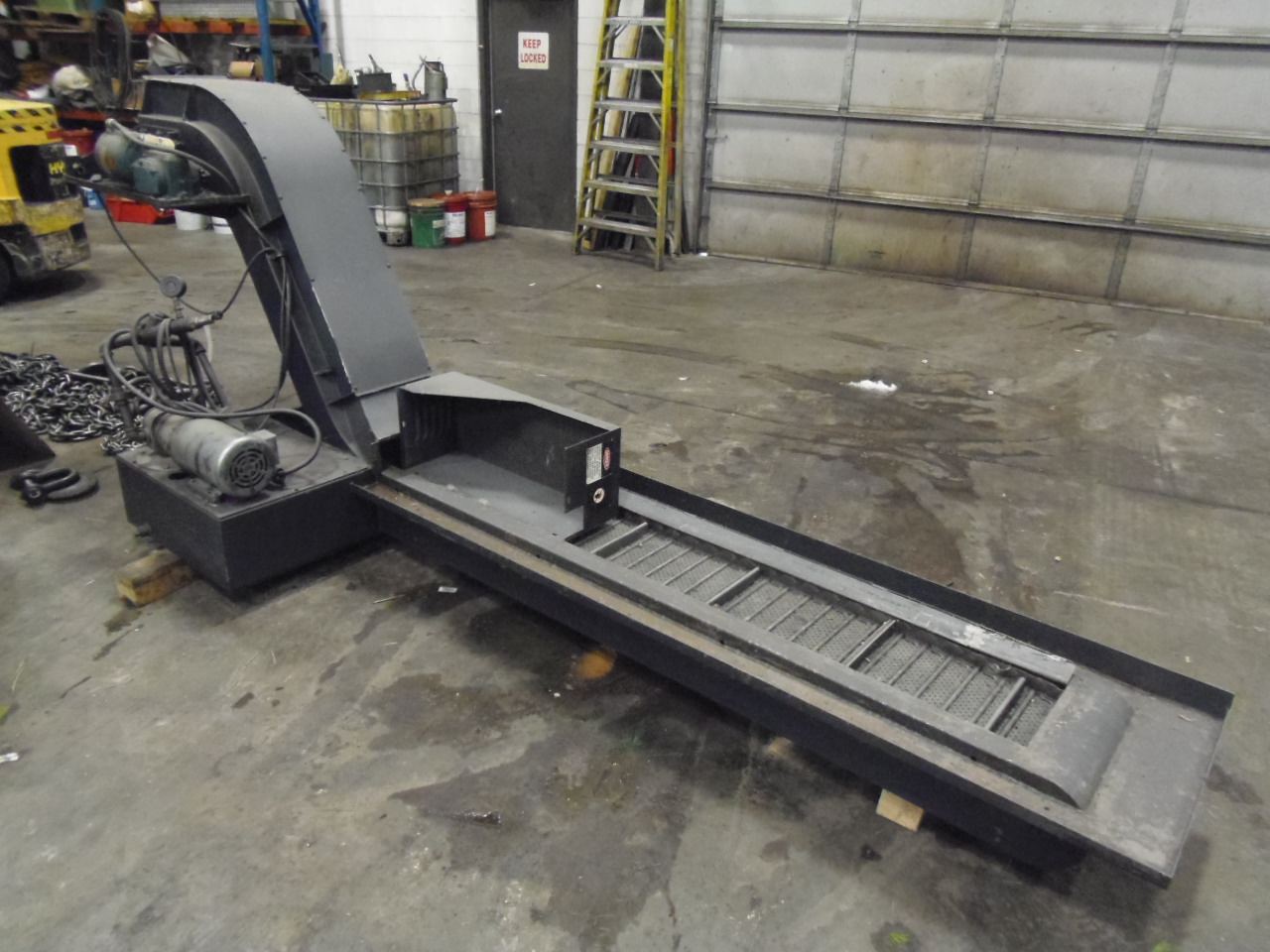 TURBO CHIP CONVEYOR, MODEL 6298-8101, 38" DISCHARGE HEIGHT, COOLANT SYSTEM 