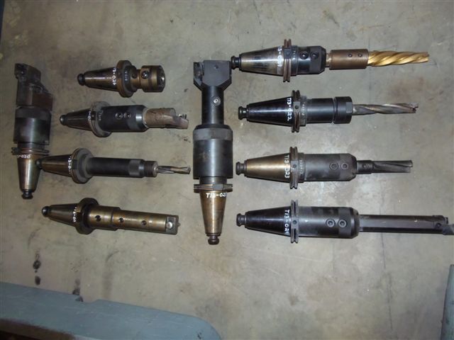 KENNAMETAL CAT 50 TOOL HOLDERS, MISC BITS, TOOLING.  LOTS: T13-021 thru T13-030