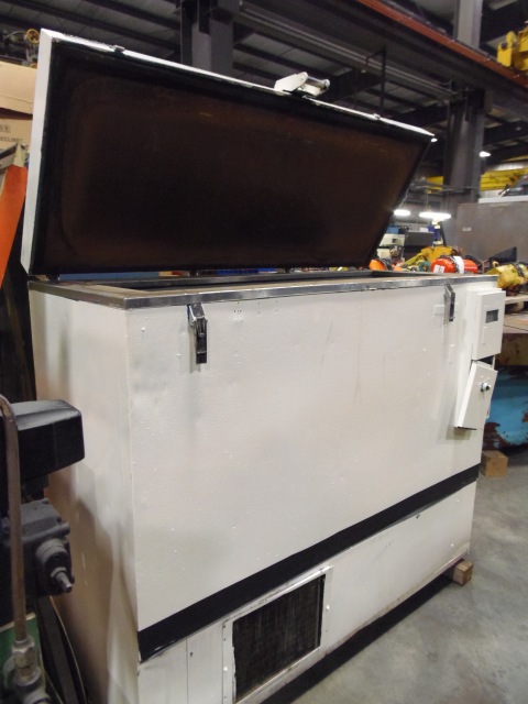 HARRIS MODEL LH-17-7624 CRYOGENIC FREEZER, 17"W X 59"L X 29"D (INSIDE DIMENSIONS) HARRIS TEMP GAUGE