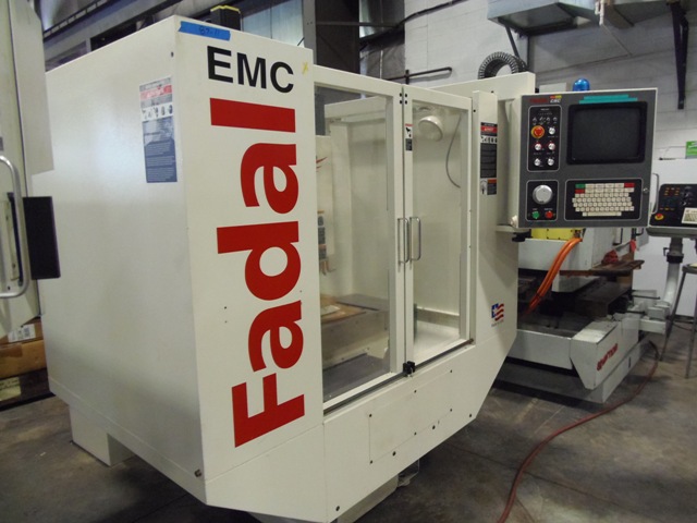FADAL EMC, 3AXIS, MULTI PROCESS CNC CONTROL, CAT 40, 16 TOOLS, RIGID TAP, GRAPHICS, 2003