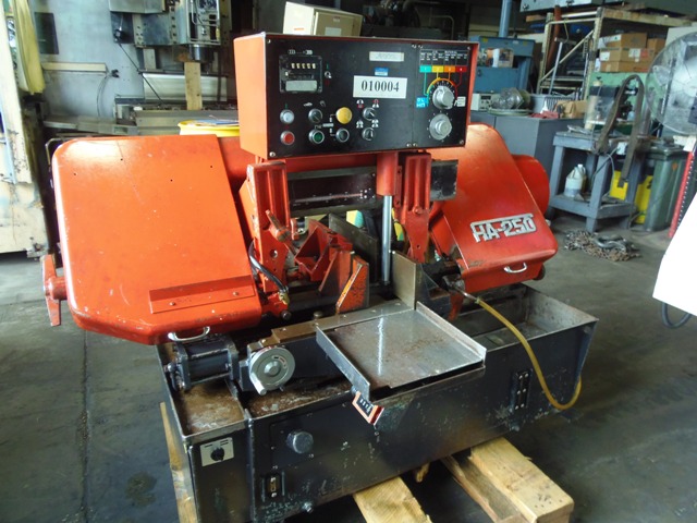 10" X 12" AMADA HA250W HORIZONTAL BANDSAW, AUTO FEED, COOLANT, 1" BLADE, 1985