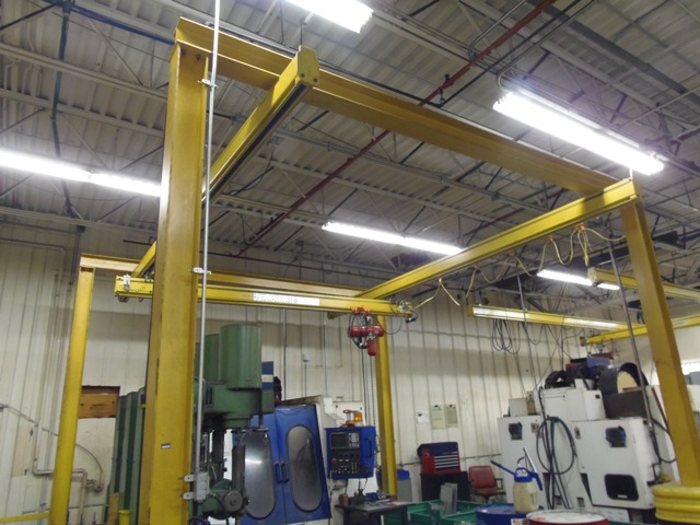 500 LB CAPACITY, UNIFIED INDUSTRIES, 12'W X 16'L, 1/4 TON CM LOADSTAR HOIST, 10' UNDER RAIL