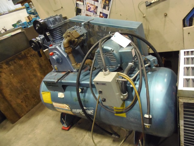 200 PSI, GALE FORCE, HURRICANE, 15HP, 80 GAL TANK, 1994