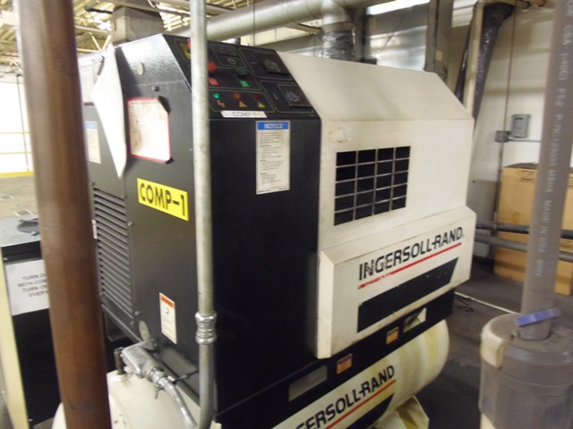 112 CFM, 125 PSI, INGERSOLL RAND SSR-EP30, 30 HP, ROTARY SCREW, W/ INGERSOLL RAND D300IN AIR DRYER,2006
