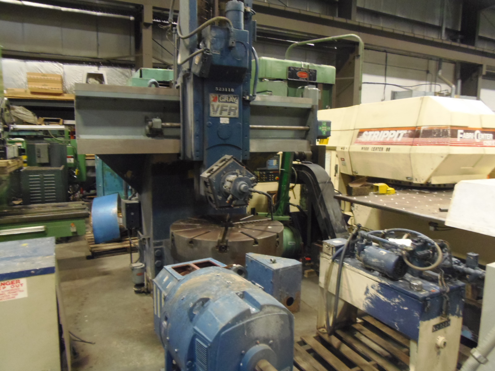 42" GRAY VERTICAL BORING MACHINE, MODEL VFR, 75 HP TABLE, 5 POS. TURRET HEAD, 1980