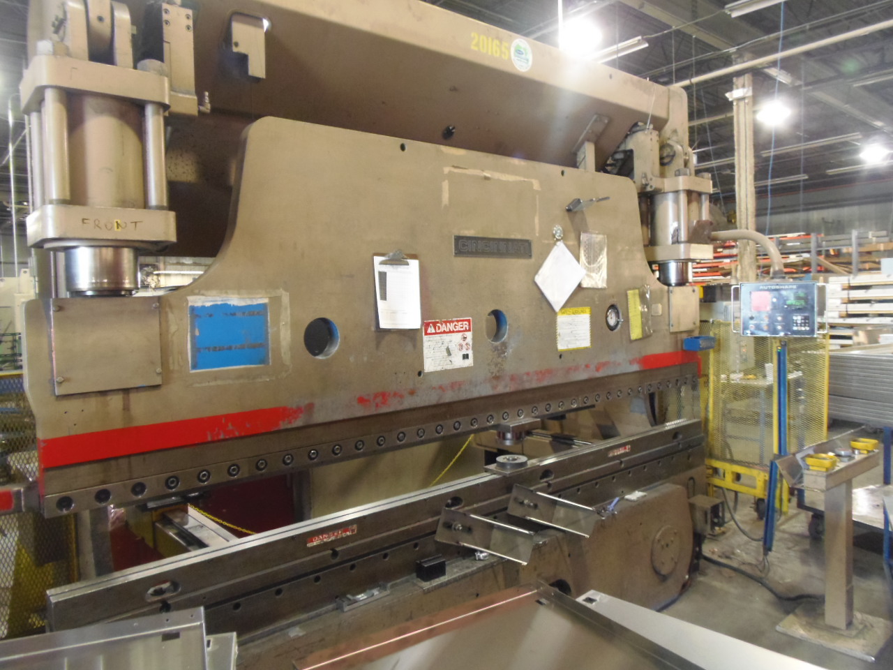 175 TON CINCINNATI HYD, 175AS-10, HYD. CROWNING, CNC CONTROL, 12' O.A., 10'6" BET.