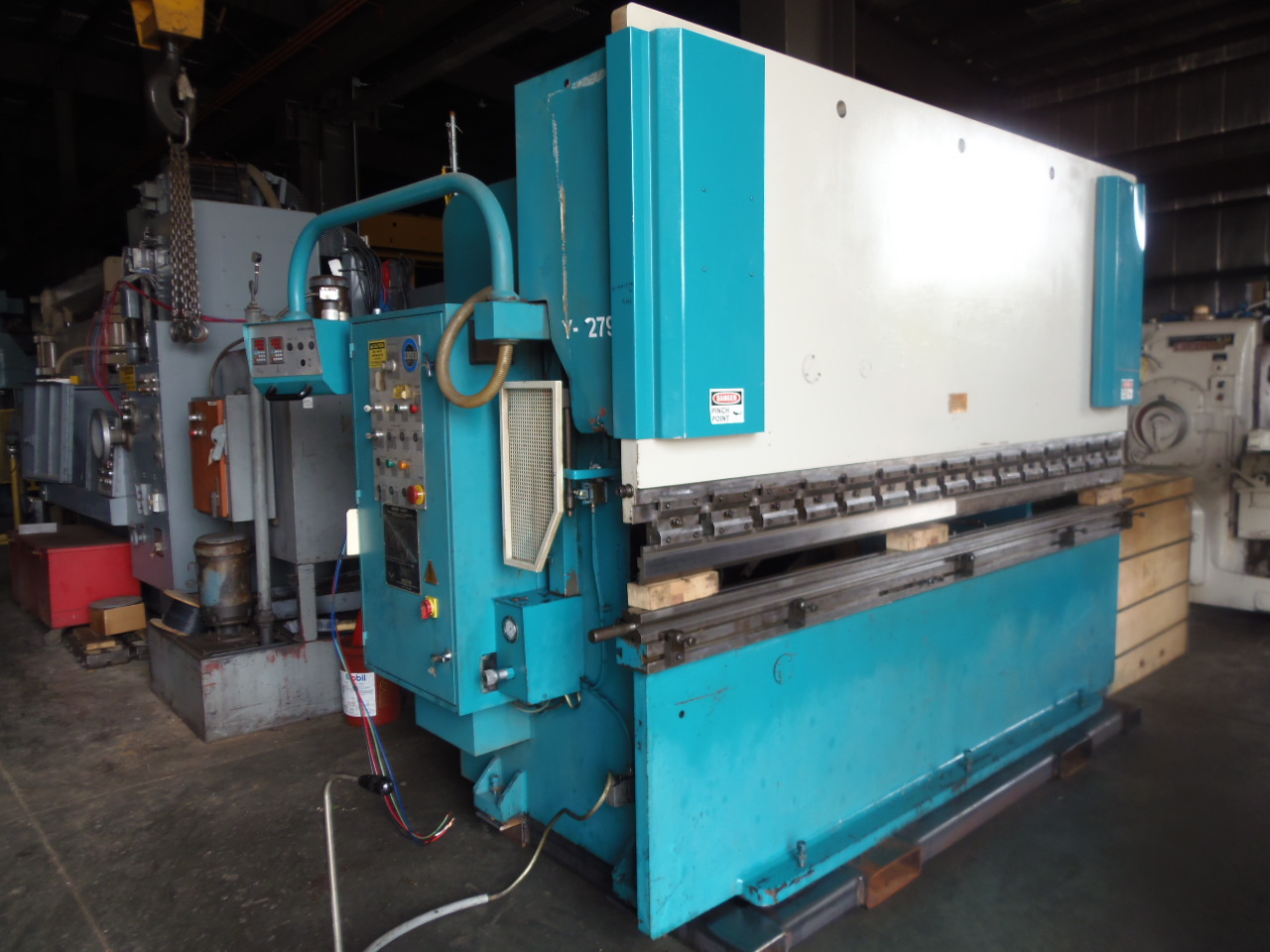 100 TON ADIRA QHD-10030, 10' O.A., 100" BET., ADJ. STROKE, RAPID APP, ADIRAMATIC 2011 CNC CONTROL, 1999