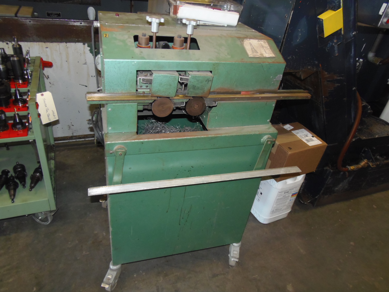 1/4" DEBURRING MACHINE, D-BUR-R MODEL 131, STRAIGHT OUTSIDE EDGES, 24 GAUGE TO 1/4" 