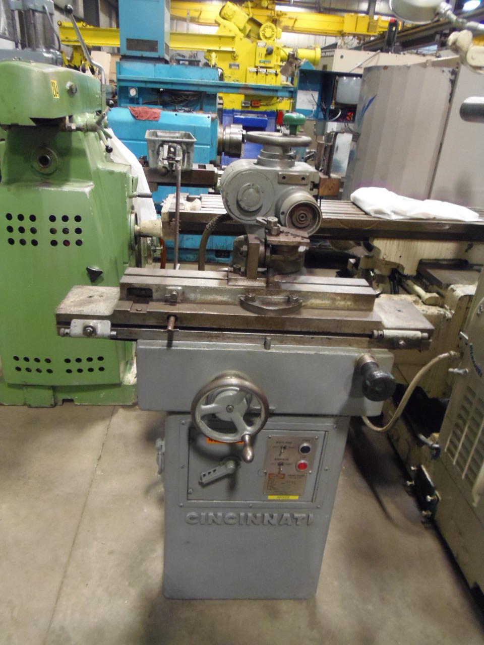CINCINNATI NO. 1 PRECISION TOOL AND CUTTER GRINDER, 8" SWING OVER TABLE, 4" X 24" TABLE