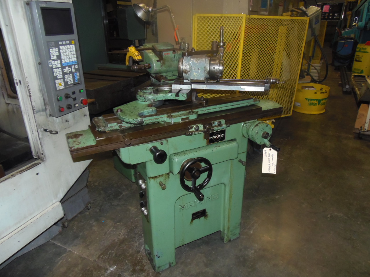 MAKINO C-40, 10" SW, 27" BC, 5-5/16" x 37-1/2" TBL, 16"-X, 10"-Y, 1 HP, 1968