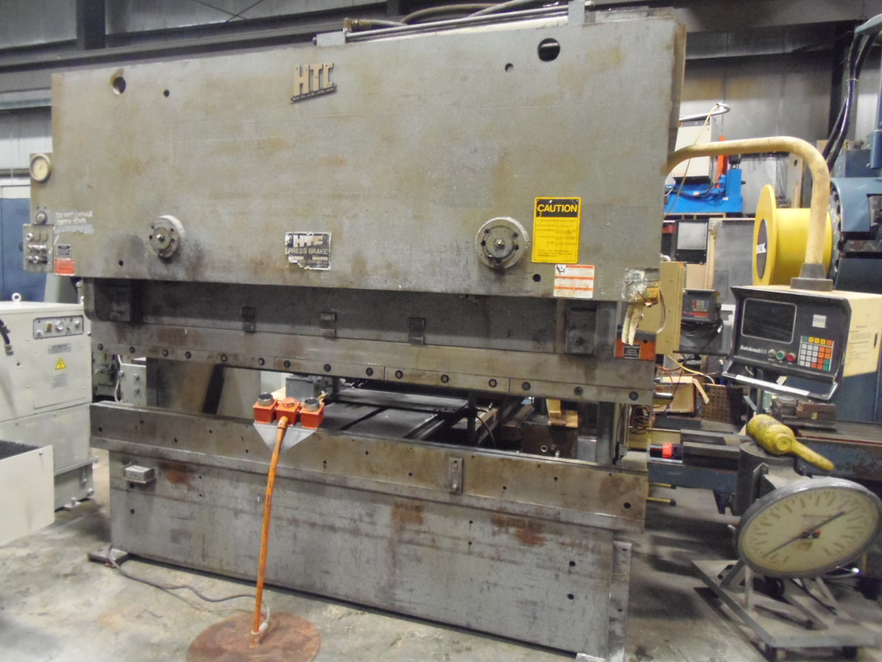 120 TON HTC CNC PRESS BRAKE, 10' BED, 8' 6" BTWN, HURCO AUTOBEND  5C CONTROL