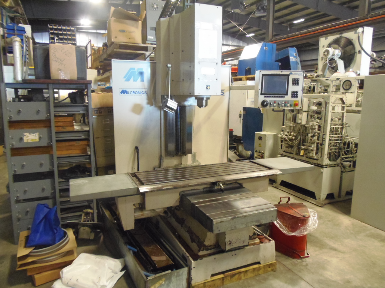 MILLTRONICS RH 25, CENTURION 6, 8000 RPM, 50 X 25 X 24 TRAVEL, 15/10 HP, 1999, RUNS NICE!