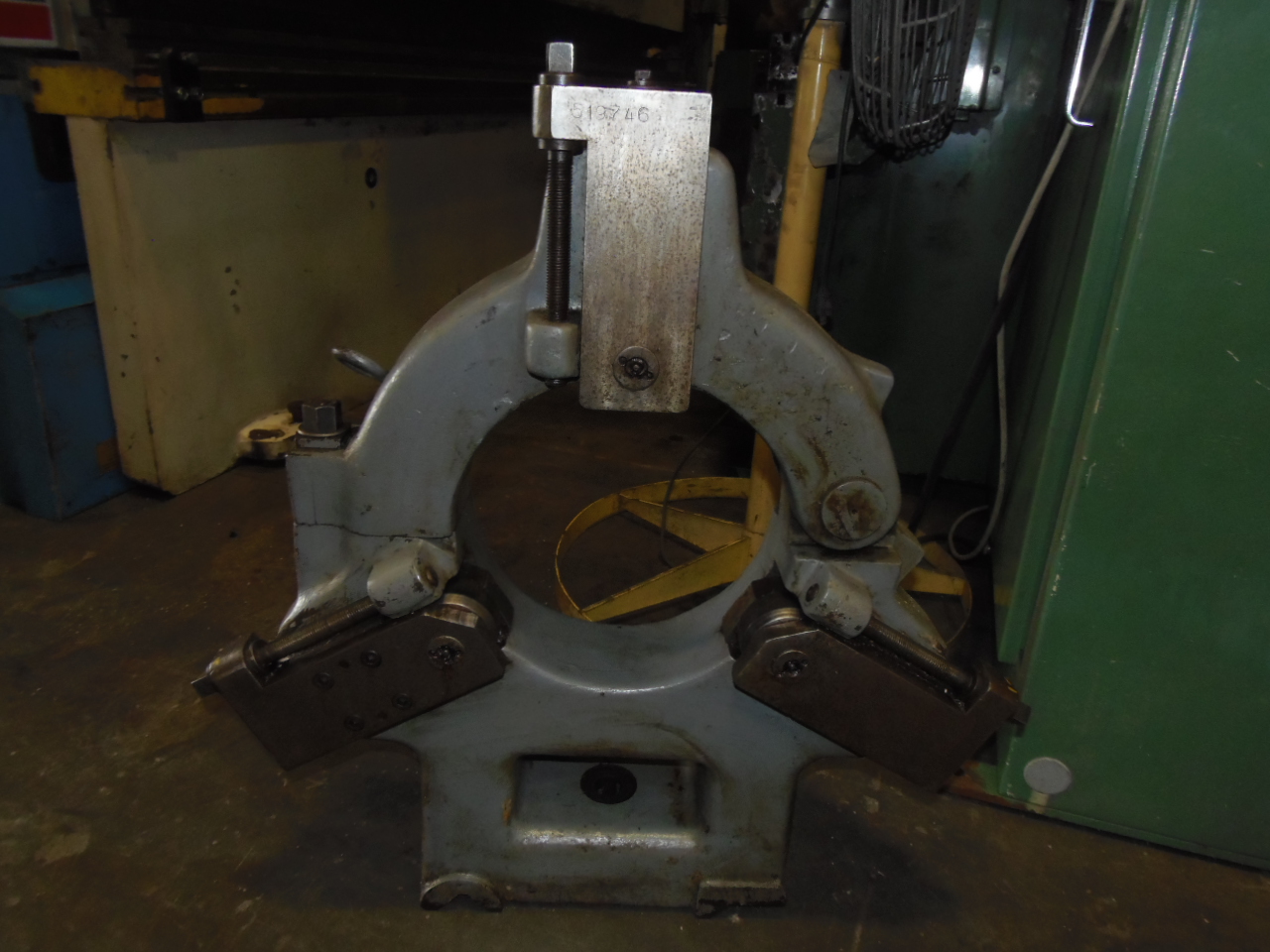 13" STEADY REST, 3 ROLLER, 16" WIDE, CAST IRON