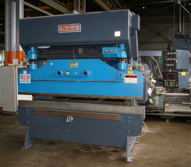 55 TON DIACRO HYDRA-MECHANICAL PRESS BRAKE, 100" BED LENGTH, 80" BETWEEN HOUSINGS, 1980