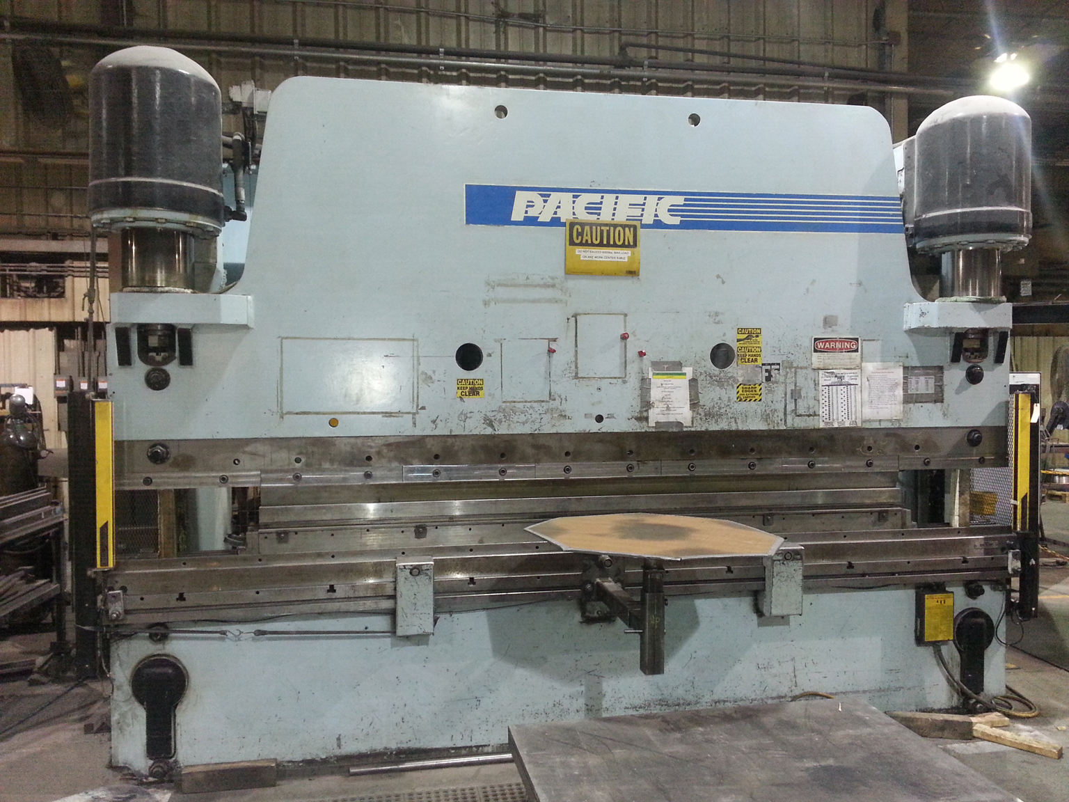 400 TON PACIFIC FF 400-14 II HYDRAULIC PRESS BRAKE, 1984, 14' O.A., 12'6" BH, PC800 BENDWIZARD CONTROL RETROFIT IN 2009
