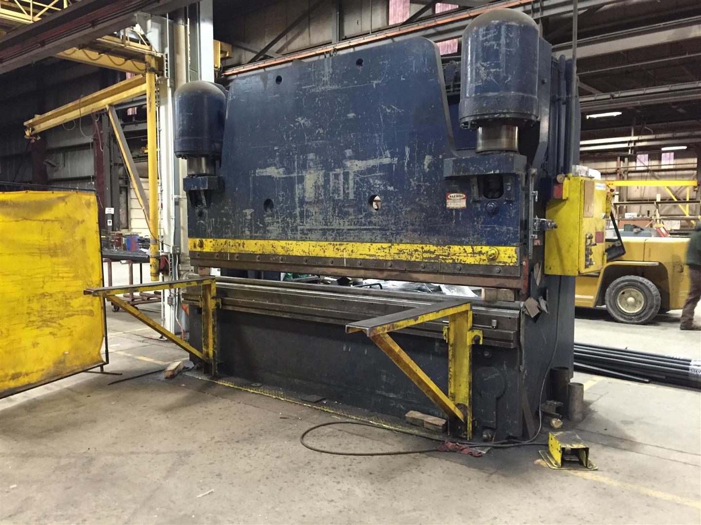 400 TON PACIFIC K400 HYDRAULIC PRESS BRAKE, 12'/10'6", 12" STR, 20" OH, 1975