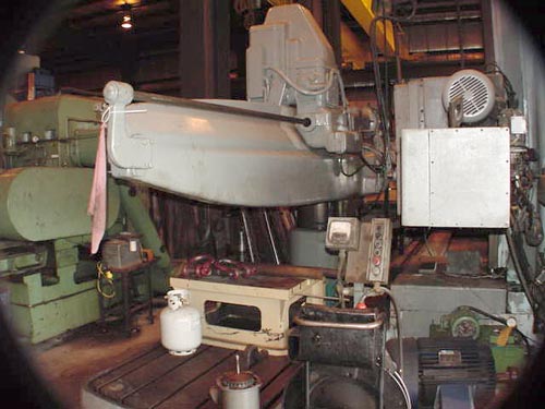 9' x 26" G & L CHIPMASTER,  1974,  1500 RPM, INCH/METRIC THREADING, 30 HP, POWER CLAMP/ELEVATION/TRAVERSE
