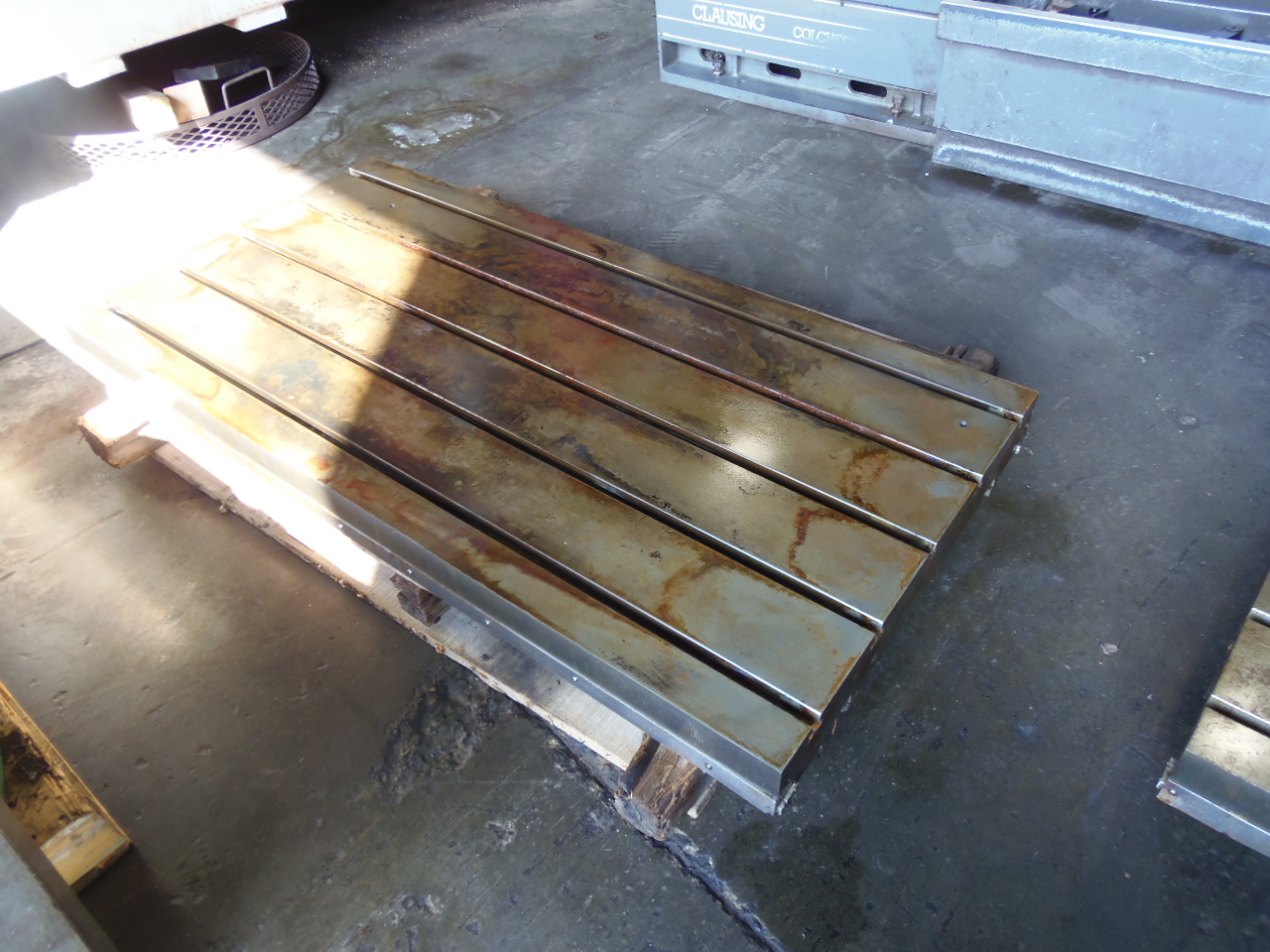 30" x 60" T-SLOTTED TABLE, 4" THICK, (5) T-SLOTS 6" ON CENTER, CAME OFF MONARCH VMC