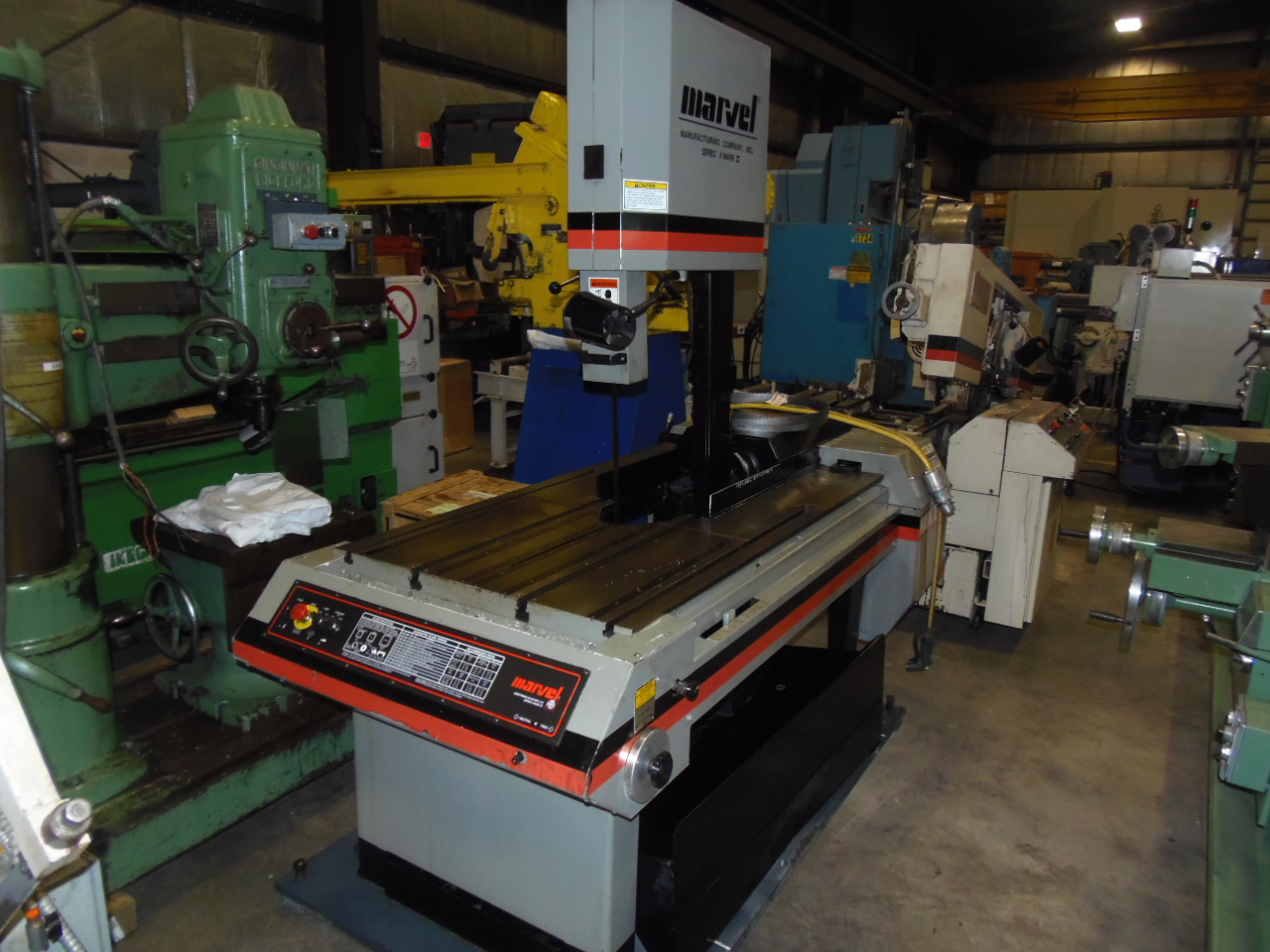 18 x 22 MARVEL VERTICAL BANDSAW, 8 MARK II, 18" ROUND, 45 DEG. LEFT / RIGHT, 50 -450 FPM, 2005