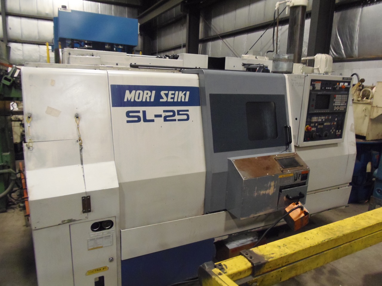 MORI SEIKI SL-25C, 4.7" BORE, 100MM MICROCENTRIC COLLET CHUCK, LNS QUICKLOAD BARFEED W/ SPINDLE LINERS, FANUC 16T, TAILSTOCK