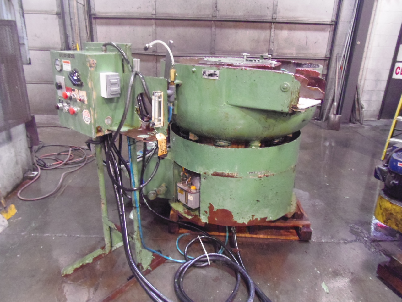 5  CU. FT. ROTO-FINISH BOWL TYPE VIBRATORY, ER-4050