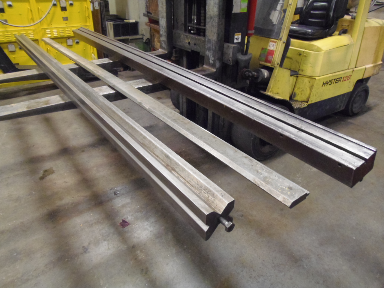 12' 4-WAY LOWER PRESS BRAKE DIE, 12' RAIL, 12' UPPER DIE