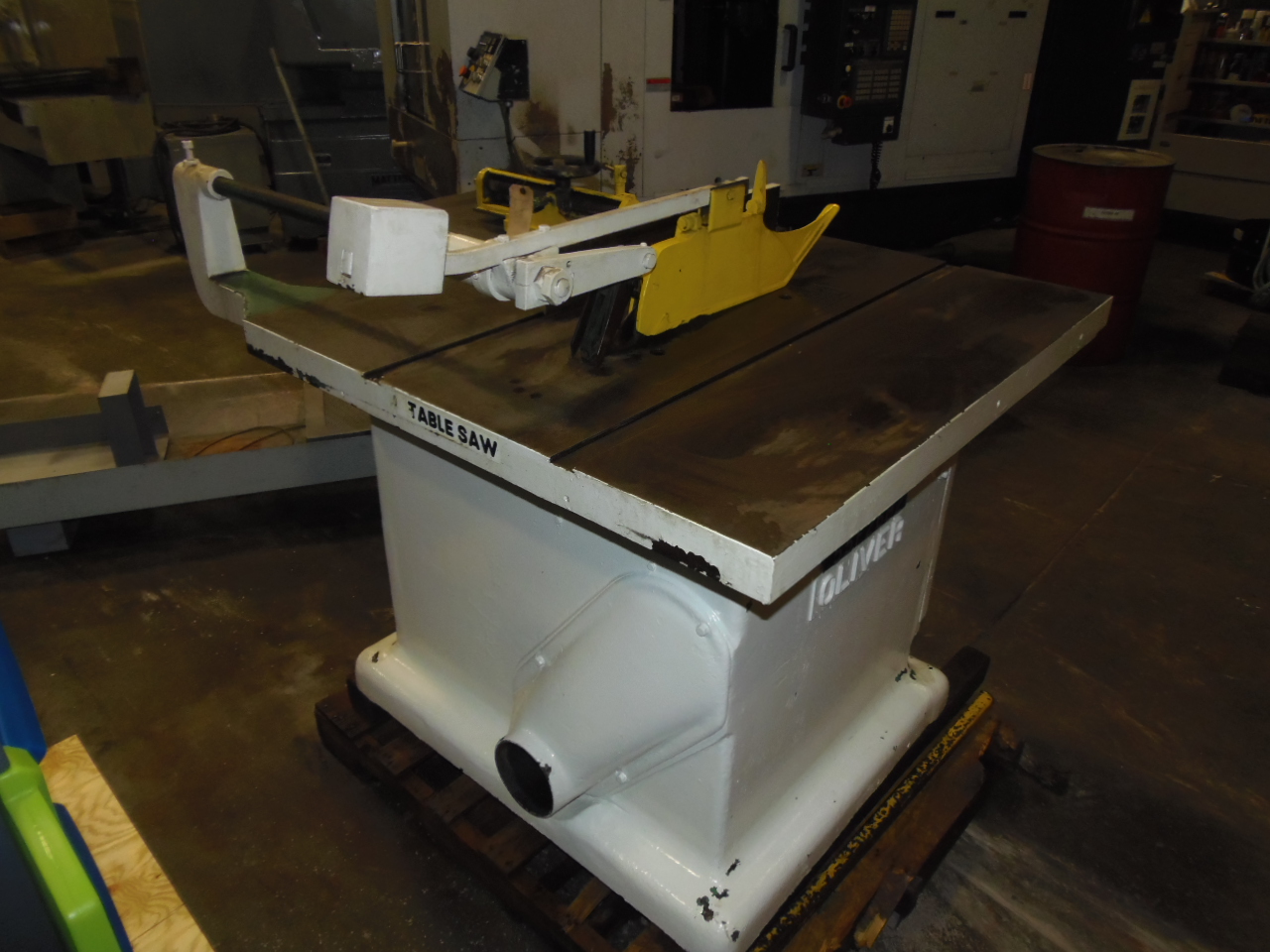 OLIVER 88-D HEAVY DUTY TABLE SAW, 18" BLADE, 5 HP, 4.75" CUT DEPTH,  1942